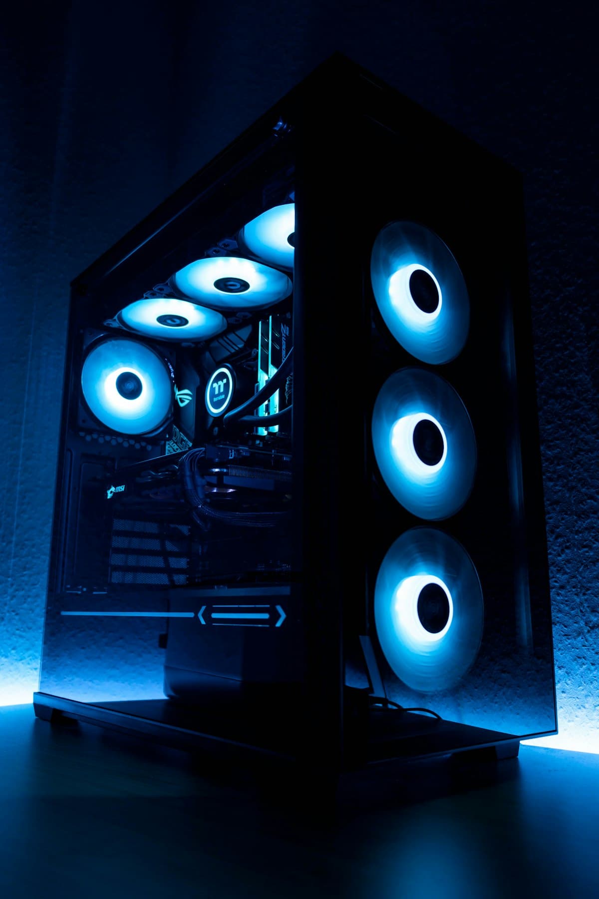 Corsair en Computex 2026: WARTHOG, FRAME 5000D WOOD RS, AX1600i SHIFT y toda la gama iCUE LINK al detalle