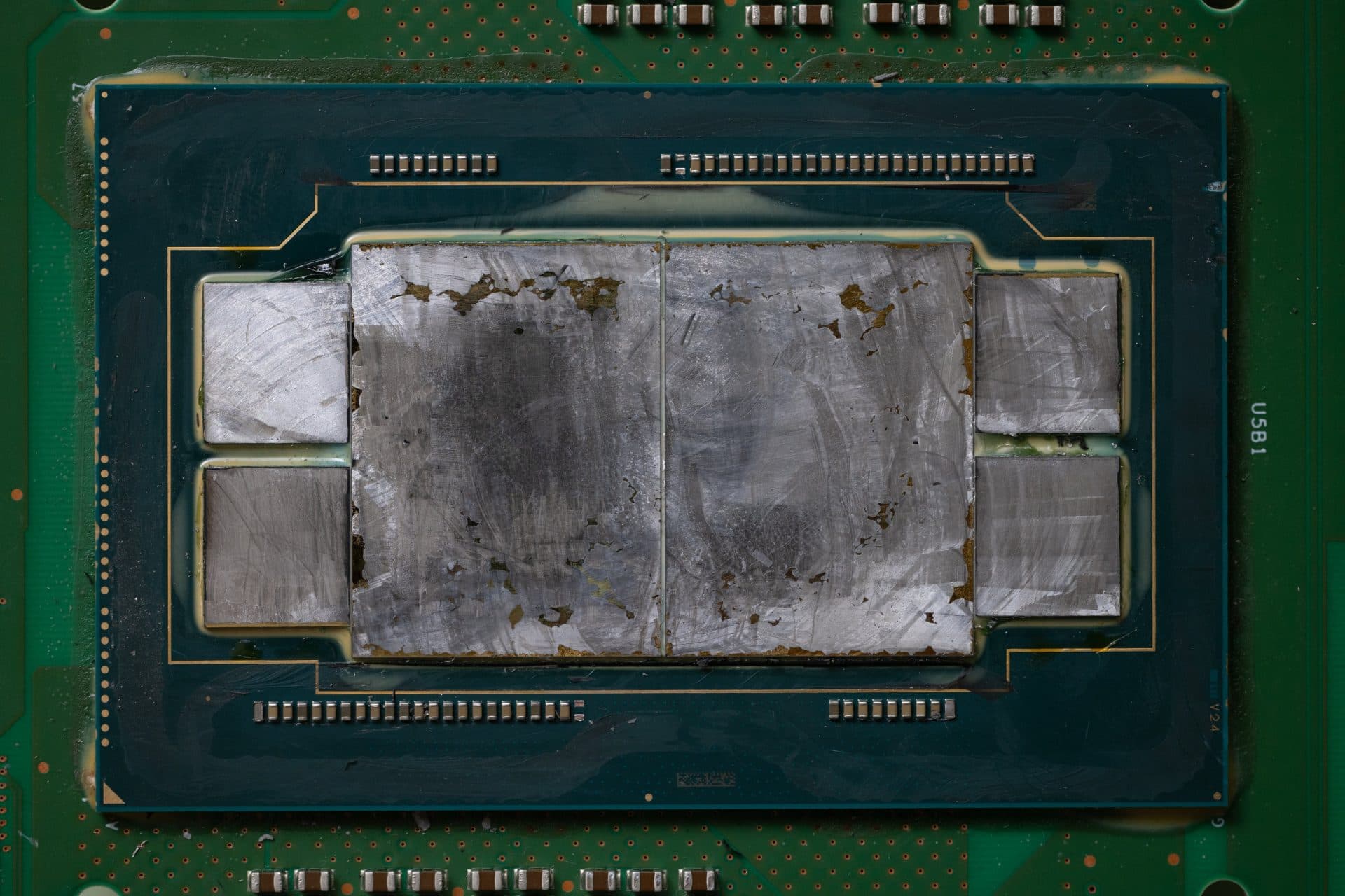 La GPU cancelada de Intel Arctic Sound Xe-HP reaparece: doble tile y HBM2E