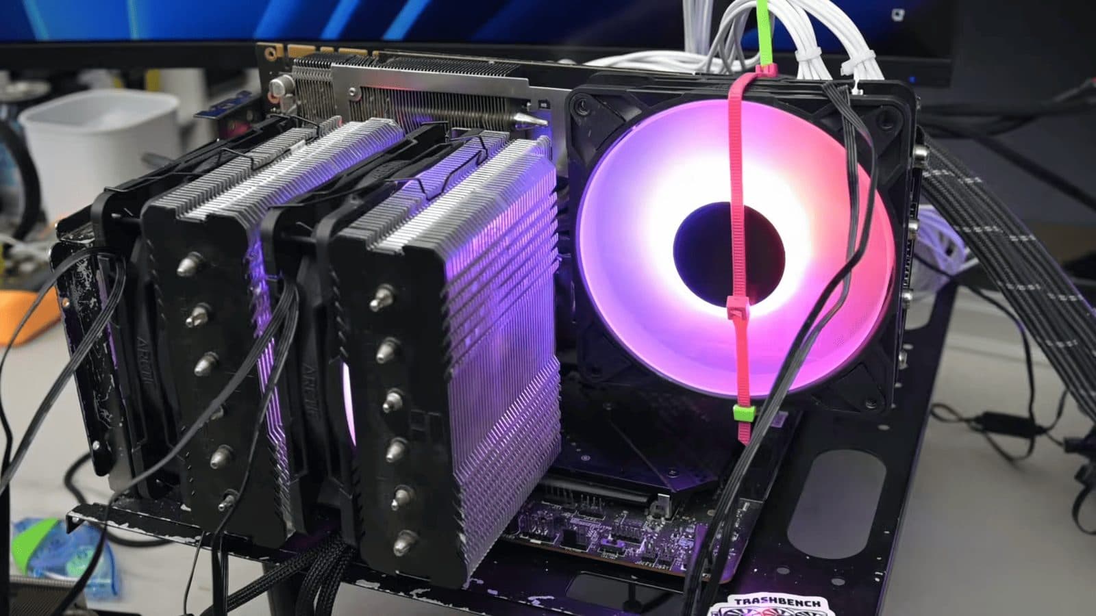 Mod: un disipador de CPU en una GTX 1080 Ti baja 32°C y ahorra 30W