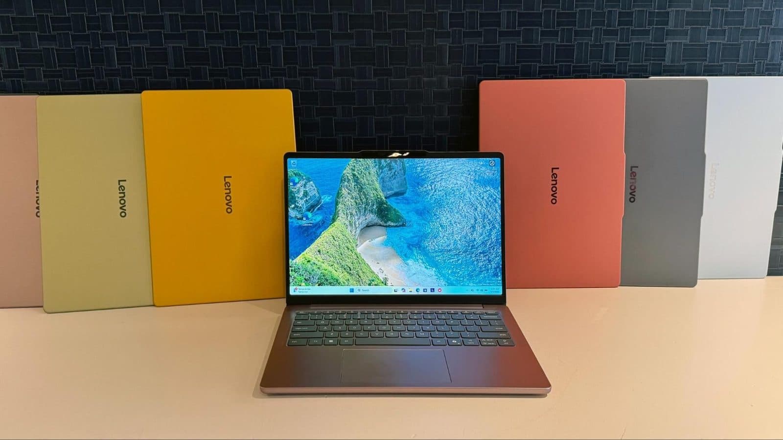 Lenovo IdeaPad Vibe: siete colores, teclas intercambiables y chips AMD o Snapdragon desde 699 $