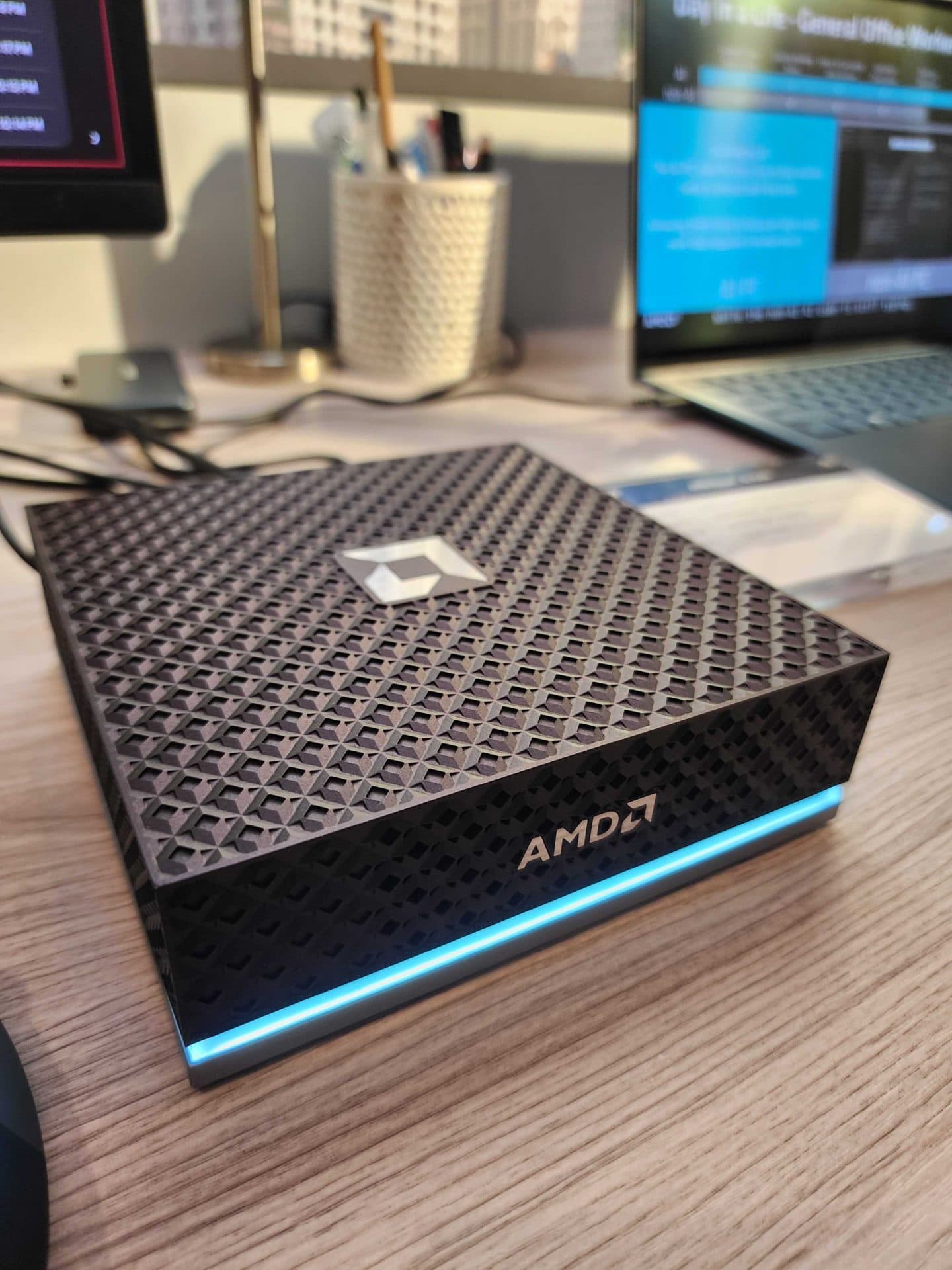 AMD Ryzen AI Halo: el PC de IA por 3.999 $ que desafía al DGX Spark de NVIDIA